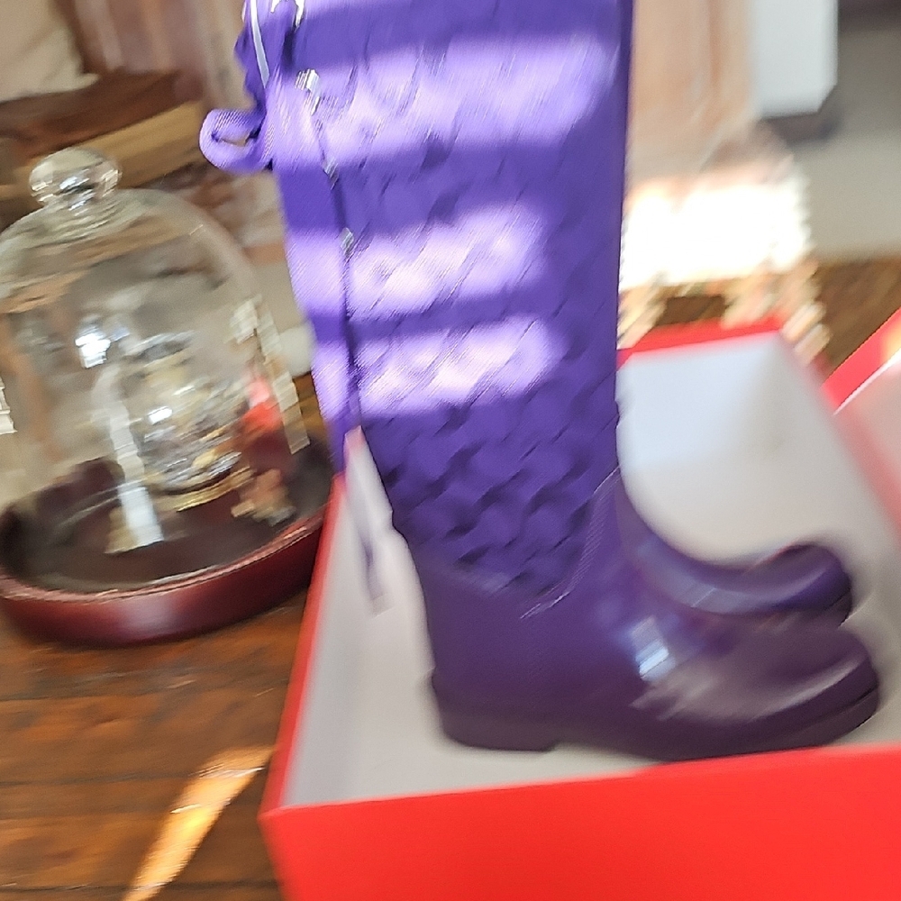 Coach Purple Winter Rain Boots with Glossy Finish - Picture 5 of 8